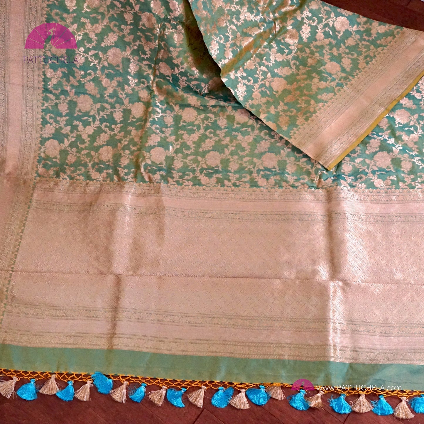 Pure Banarasi Katan Jangala handloom Silk in Mint Green dual tones