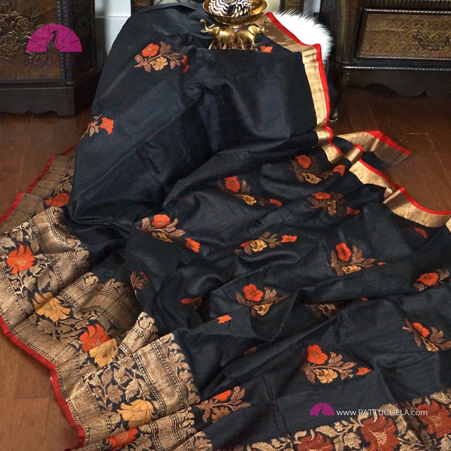 Black Banarasi handloom Tusser Silk Saree in Kadhua weaves