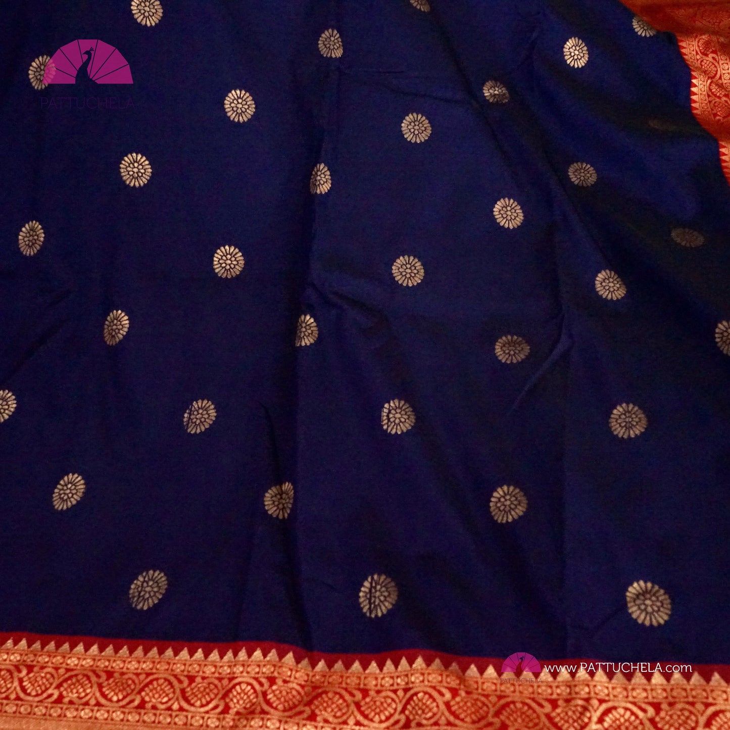 Pure Banarasi Munga Handwoven Soft Silk Saree in Midnight Blue with Red combo