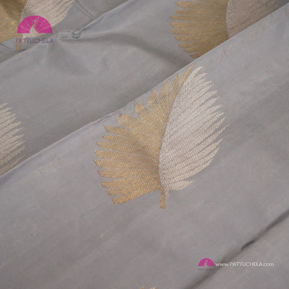 Pastel Grey Kanchipuram Handloom SILK MARK CERTIFIED Saree with Contrast Ruby Red Zari Border