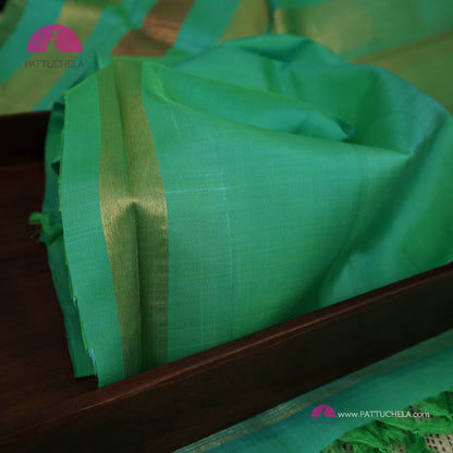 Pure Kanchipuram Handloom SILK MARK CERTIFIED Saree with contemporary Temple border Pattern in Teal Green