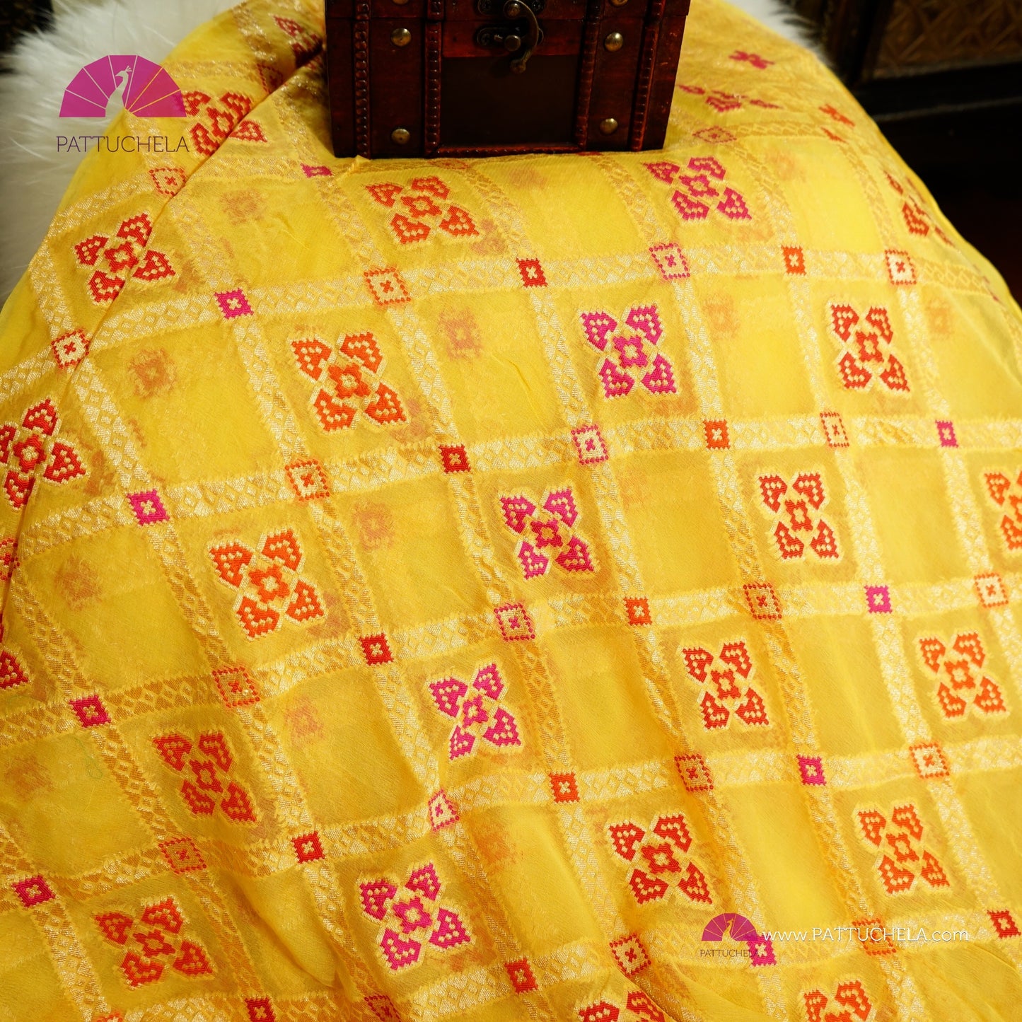 Yellow Banarasi Meenakari Georgette Silk handwoven Saree with Bandej Weaves