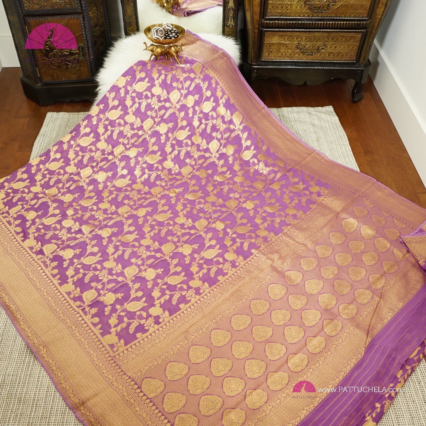 Gorgeous Khaddi Banarasi Georgette Silk handloom Jaal Saree in purple