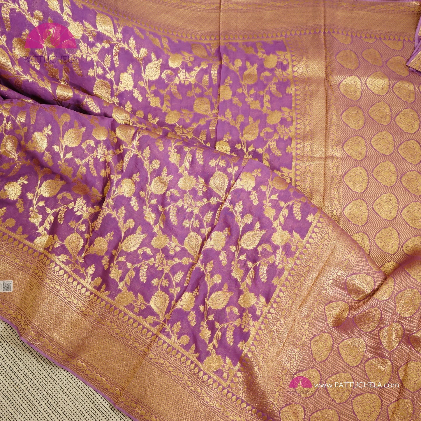 Gorgeous Khaddi Banarasi Georgette Silk handloom Jaal Saree in purple