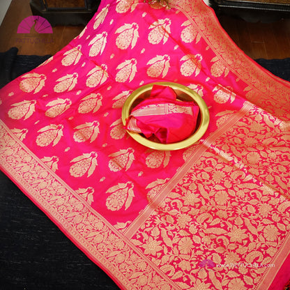 Hot Pink Pure Banarasi Katan handloom Silk Saree in Kadhuan Weaves